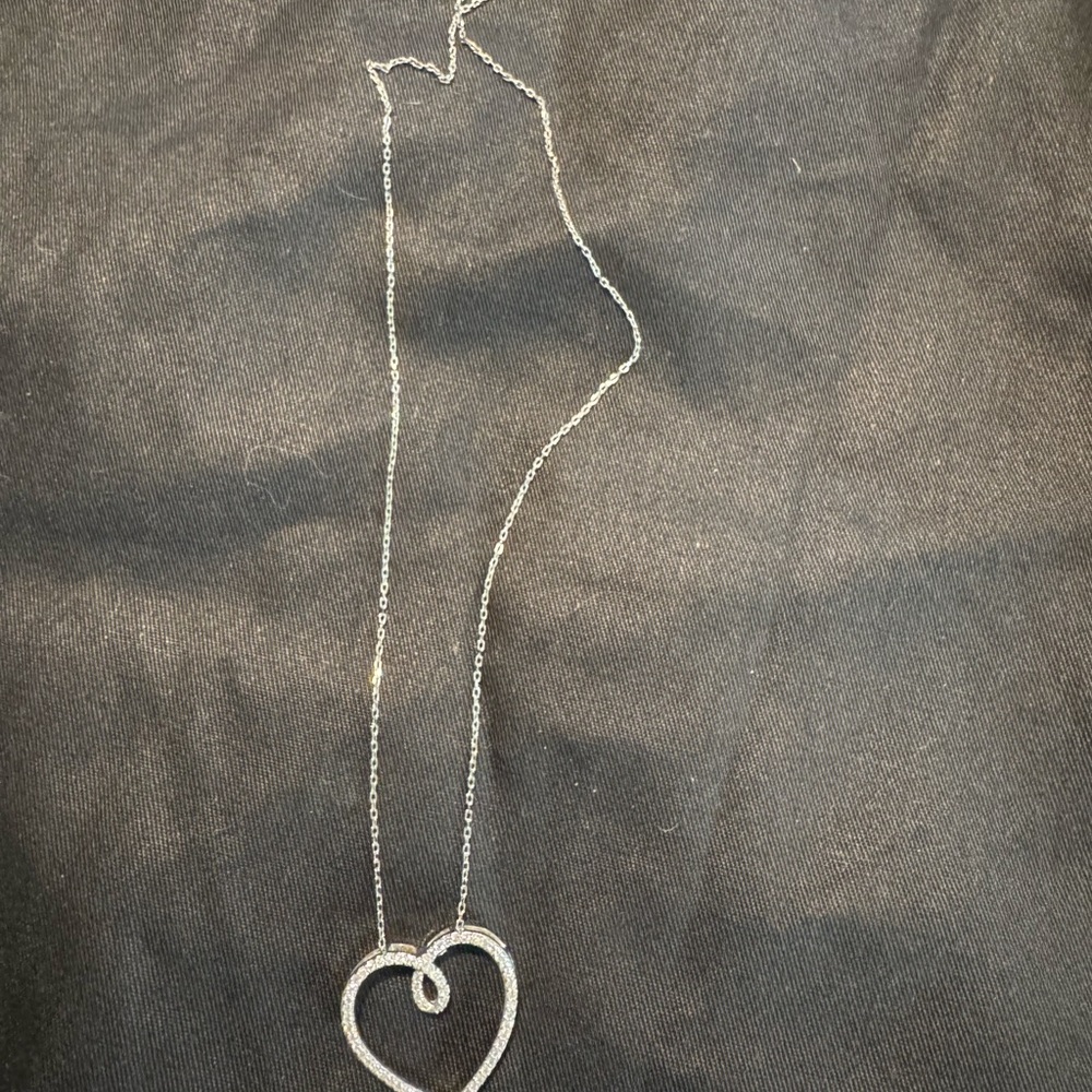 Minimalist Silver Heart Pendant Necklace